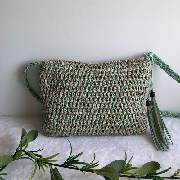 Sun ‘N’ Sand Woven Crossbody Bag - Picture 2 of 8